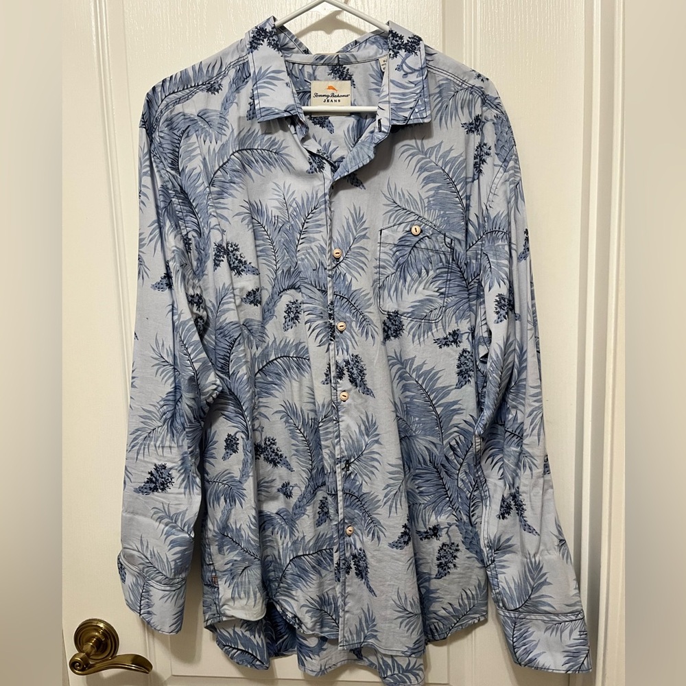 XL Men’s Tommy Bahama Shirt